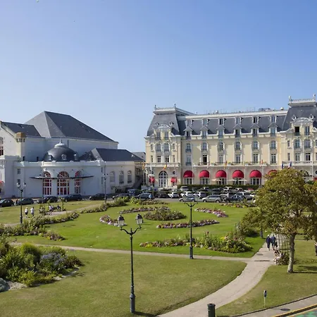 Apartment Les Pieds Dans L'eau - 4 Pers. - Fr-1-788-53 Varaville